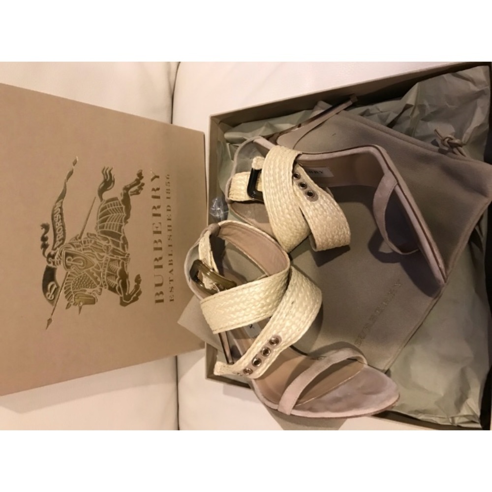 Burberry Sandals, Size 39, Box and bags included - Picture 4 of 5